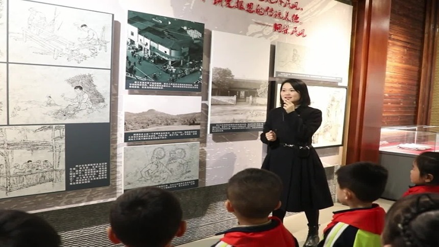 重庆铜梁：清明追思红色记忆 缅怀烈士邱少云